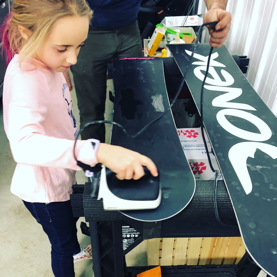 Donek Snowboards' Snowboard Storage Tips for Post Snow Season